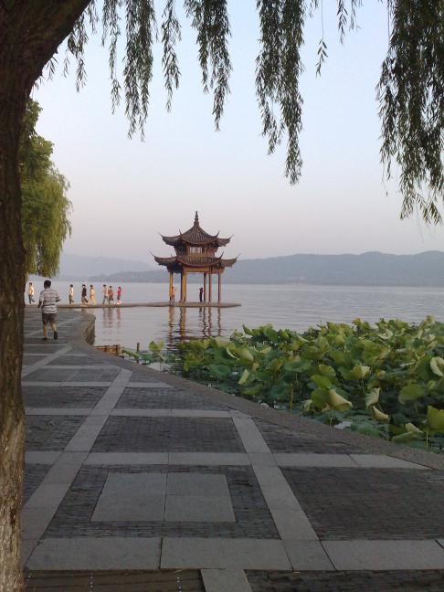西湖清晨